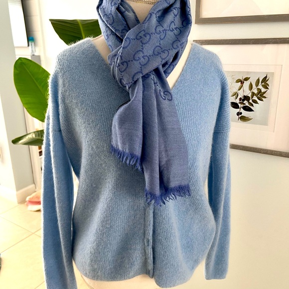 Gucci Accessories - Gucci scarf